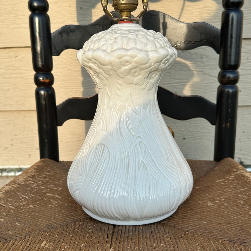 Vintage Belleek Ireland White Floral Ceramic Table Lamp Brass Hollywood Art Deco